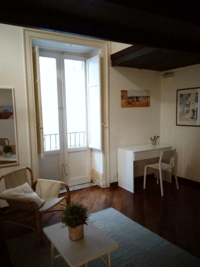 Casa Tea: Nel Cuore Del Centro Storico Palermo Luaran gambar